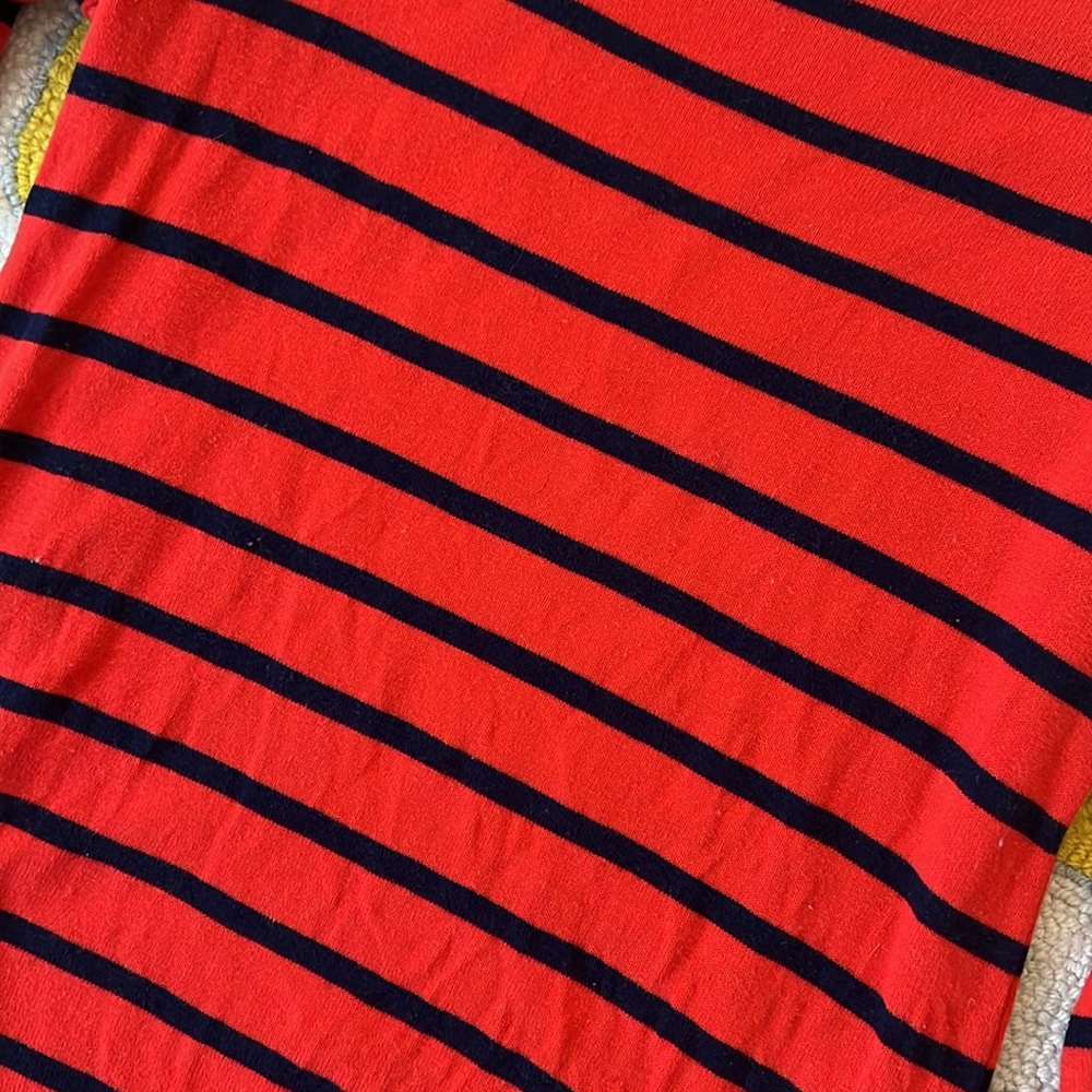 Forever 21 Sweater. Sz L - Picture 2 of 6